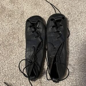Gently Used Irish Dance Soft Shoe Ghillies Likely Hullachan H1 Size 3.5